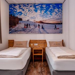 Zimmer mit zwei Einzelbetten